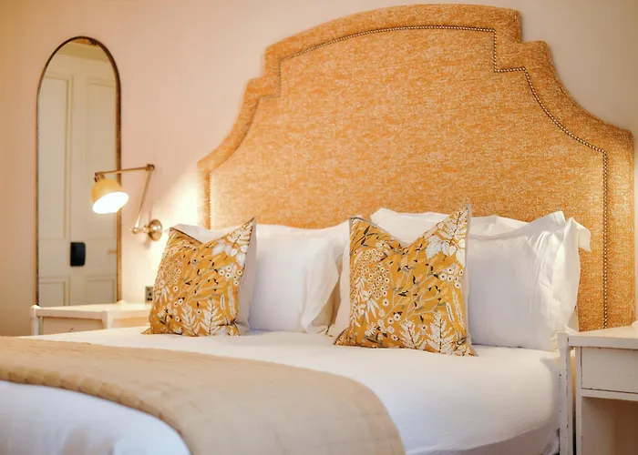 The Black Lion Pub & Boutique Guesthouse